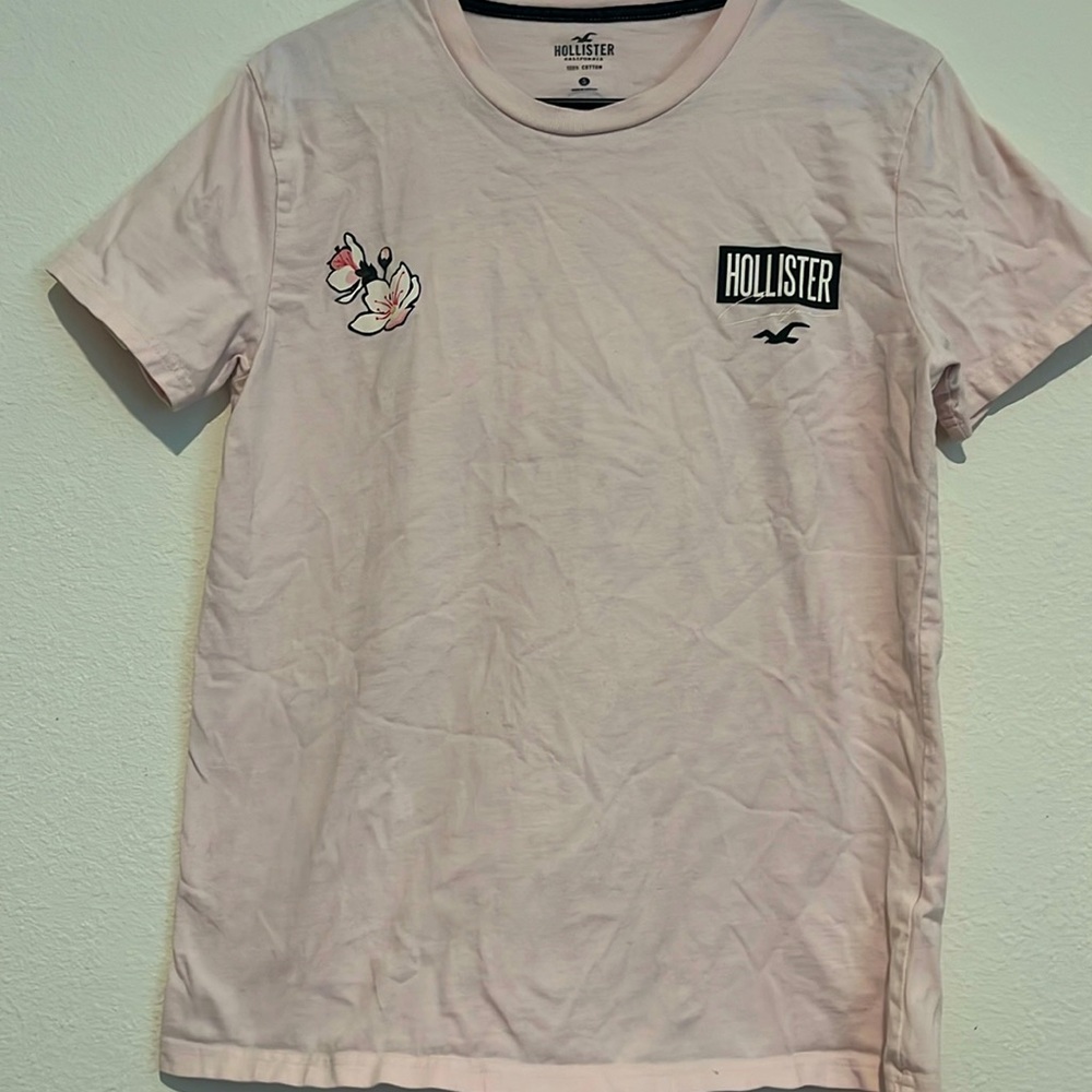 Hollister Shirt Women’s Small Pink Short Sleeve Crew Neck Graphic Casual